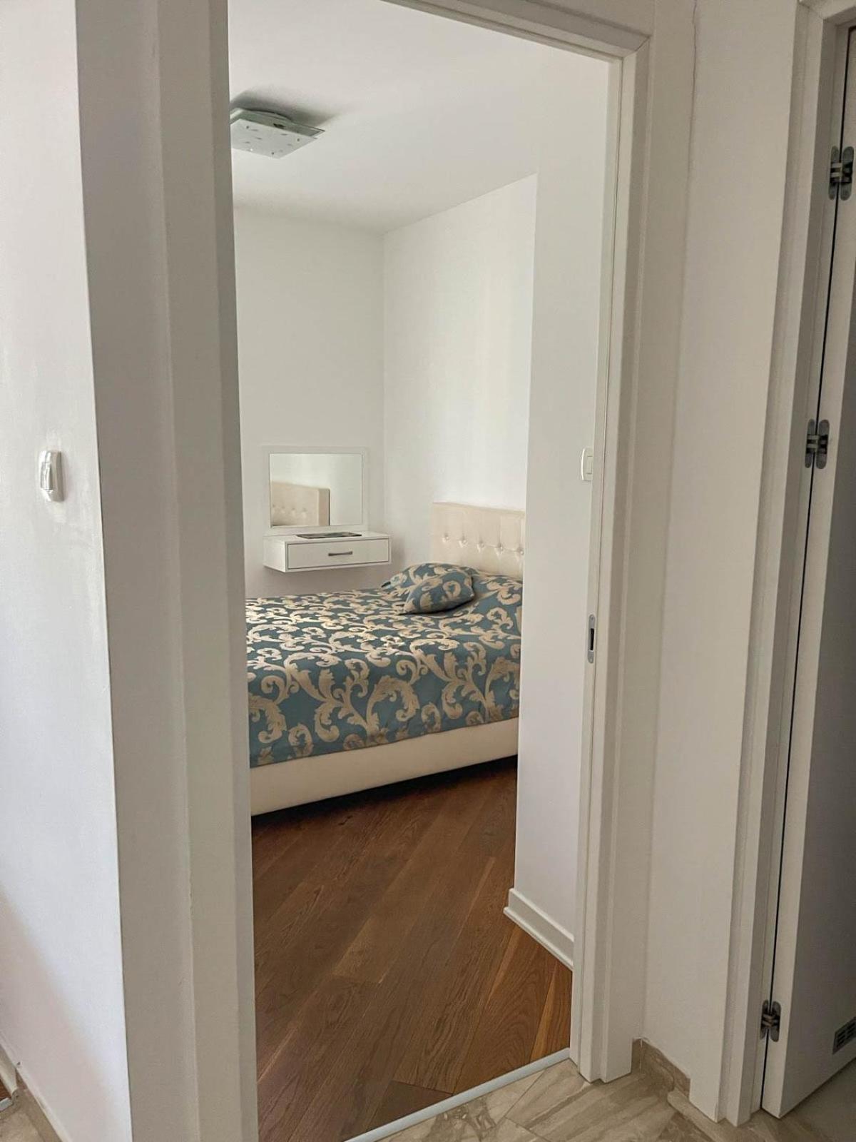 Apartman Anna Tre Canne Будва Екстериор снимка