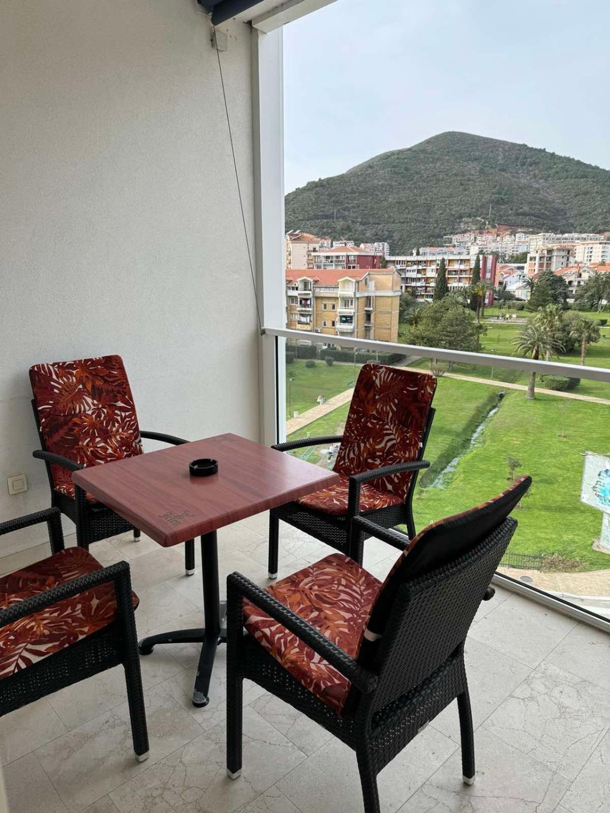 Apartman Anna Tre Canne Будва Екстериор снимка