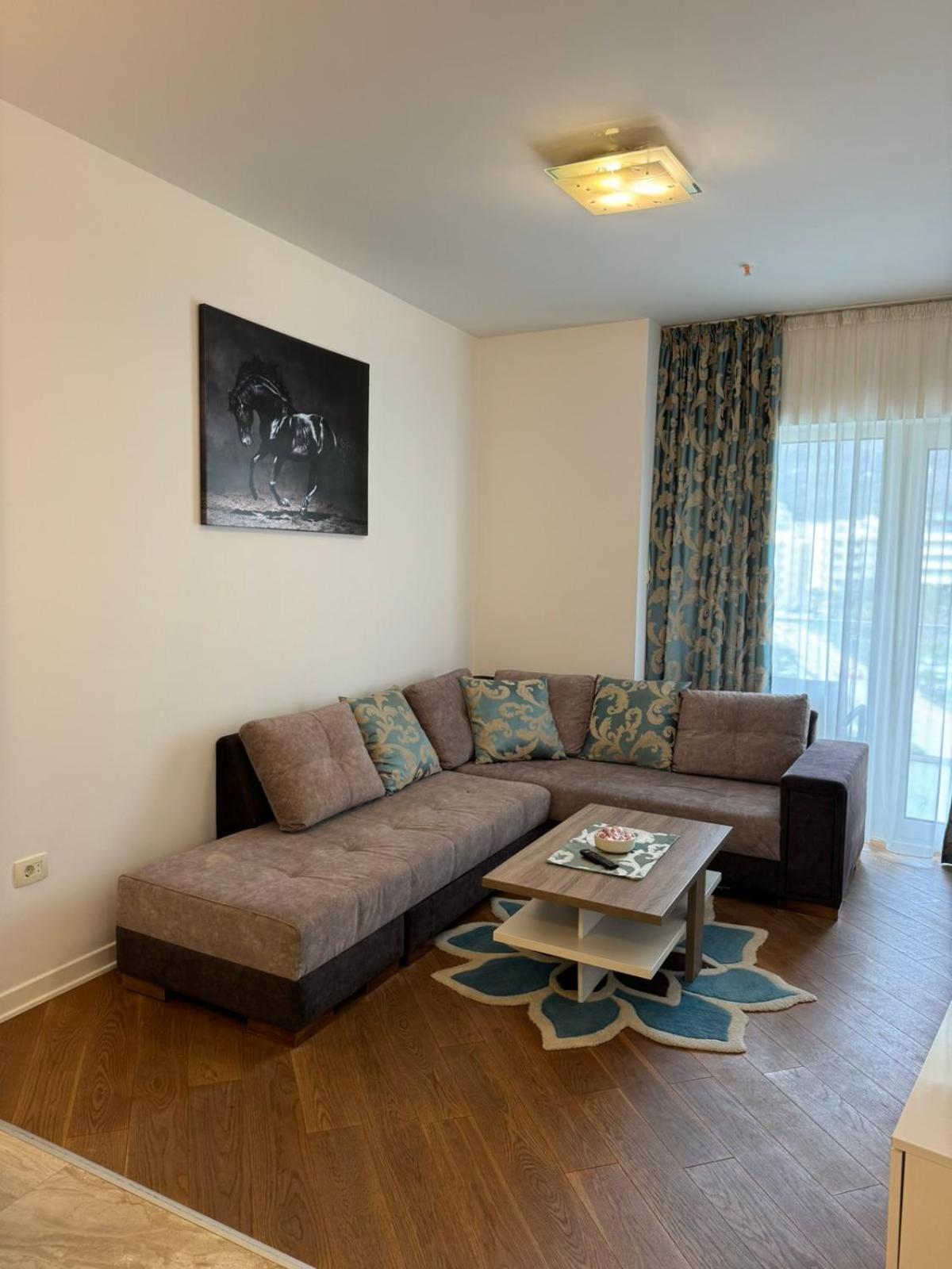 Apartman Anna Tre Canne Будва Екстериор снимка
